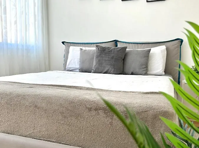 Modern Near Lugano's & Center