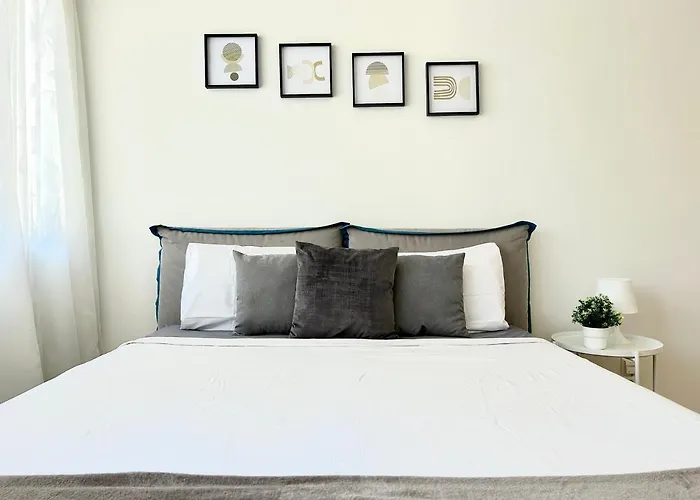 Modern Near Lugano's & Center Apartamento Lugano