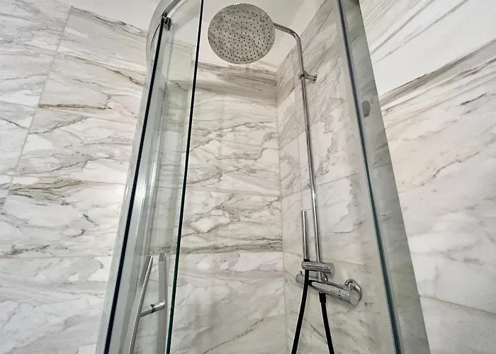 Modern Near Lugano's & Center ルガーノ